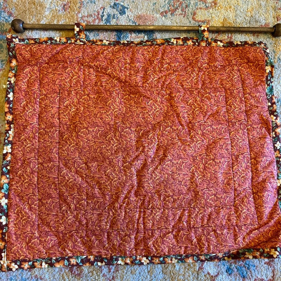 Vintage Folk Art Thanksgiving Embroidered Patchwork Quilt Wall Hanging Pilgrims - Picture 3 of 6